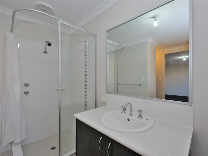 12 Solway Brace, Ellenbrook WA 6069