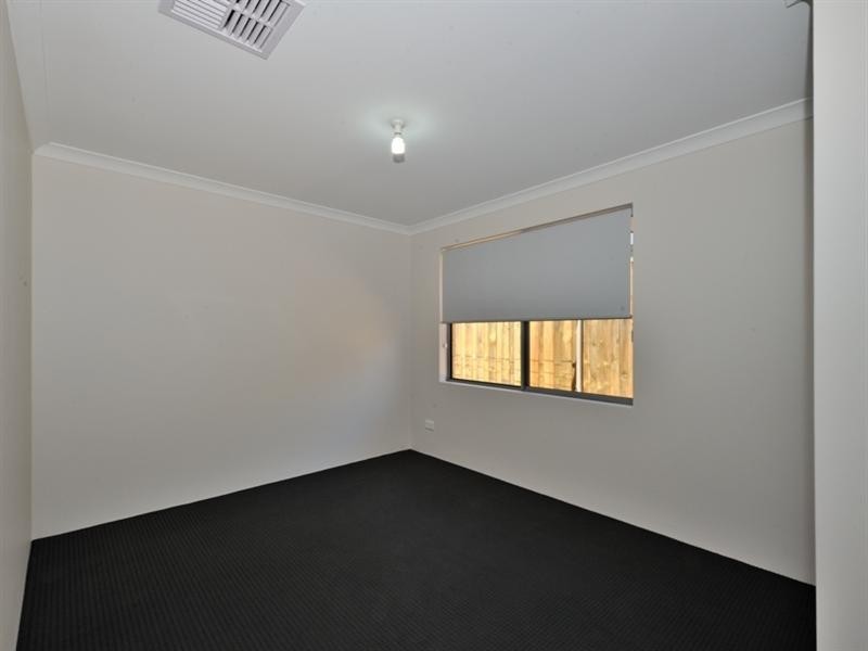 12 Solway Brace, Ellenbrook WA 6069