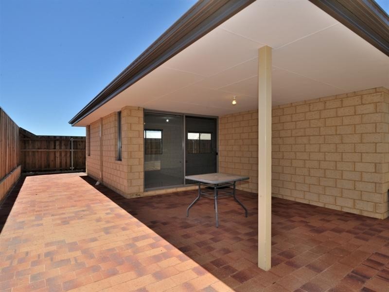 12 Solway Brace, Ellenbrook WA 6069