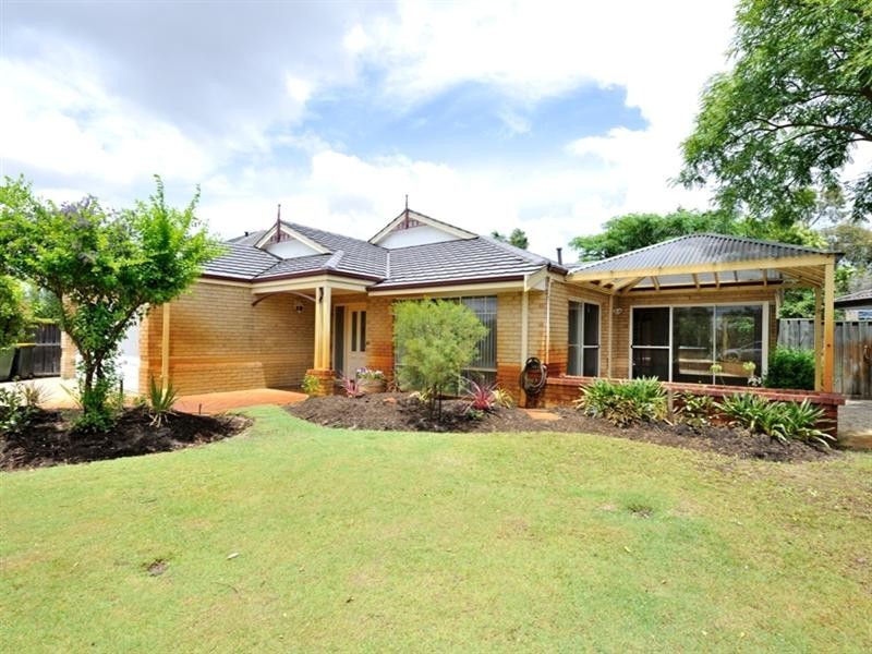12 Chandon Terrace, The Vines WA 6069