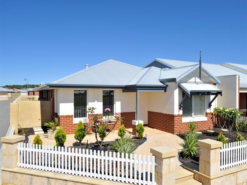 34 Harberton Parkway, Ellenbrook WA 6069
