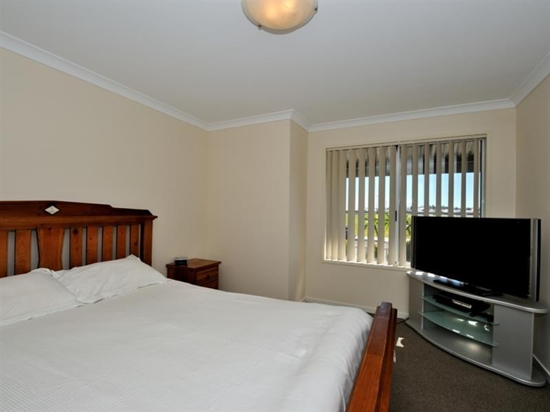 34 Harberton Parkway, Ellenbrook WA 6069