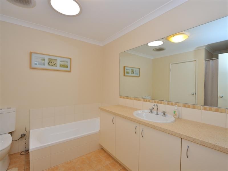 34 Harberton Parkway, Ellenbrook WA 6069