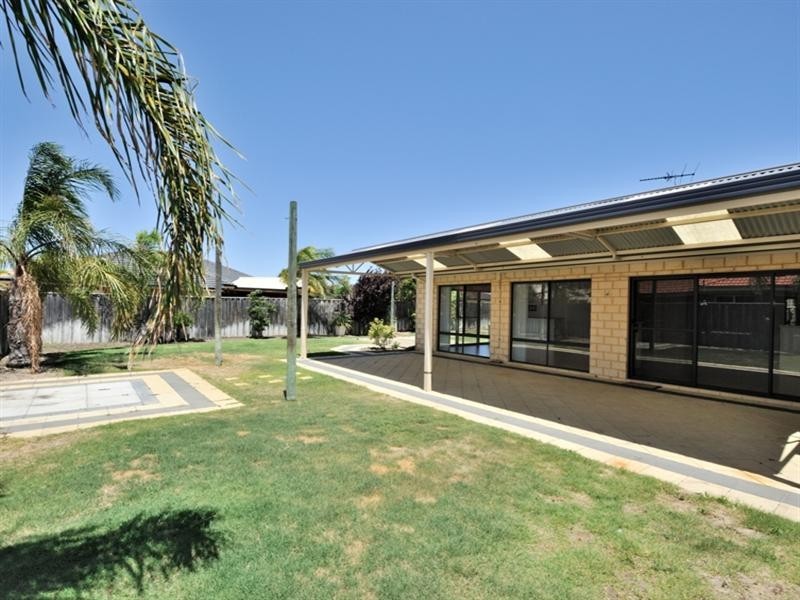 358 Vines Avenue, The Vines WA 6069
