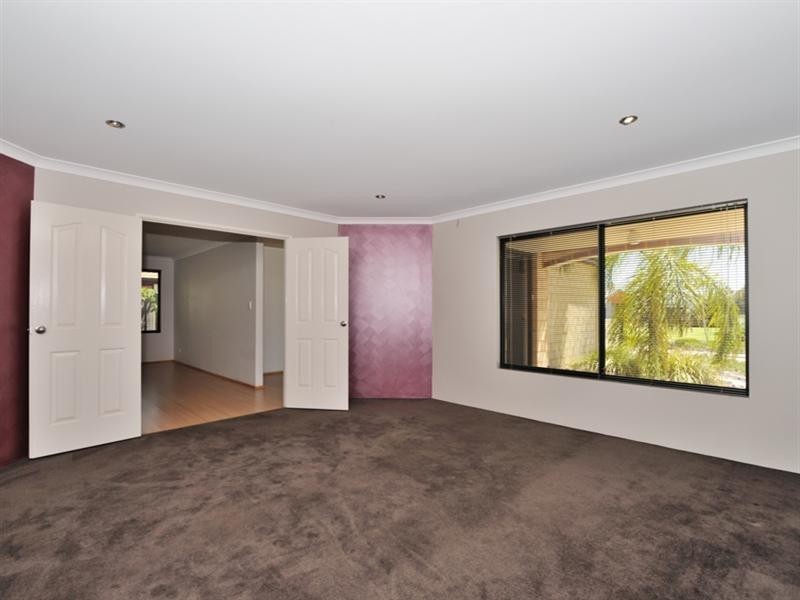 358 Vines Avenue, The Vines WA 6069