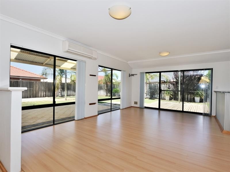 358 Vines Avenue, The Vines WA 6069