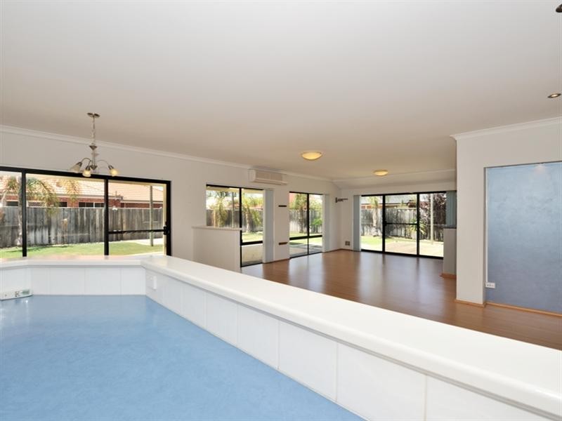 358 Vines Avenue, The Vines WA 6069