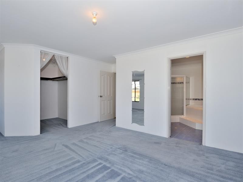358 Vines Avenue, The Vines WA 6069