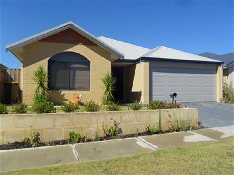 8 Addingham Drive, Ellenbrook WA 6069