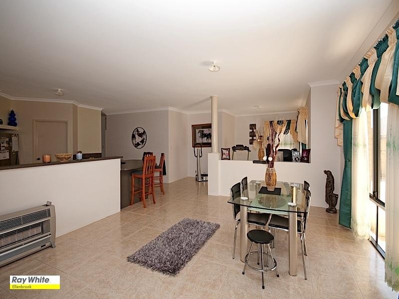 44 Mona Vale Loop, Ellenbrook WA 6069