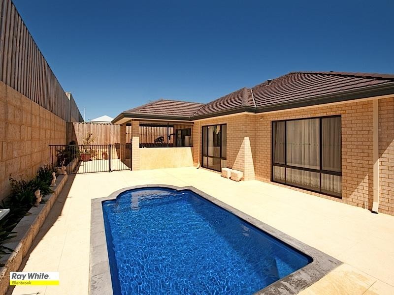 44 Mona Vale Loop, Ellenbrook WA 6069