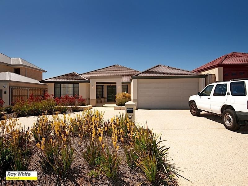 44 Mona Vale Loop, Ellenbrook WA 6069