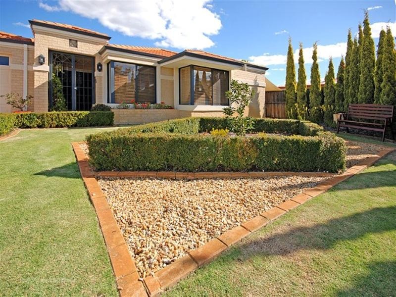 7 Lacebark Court, Ellenbrook WA 6069