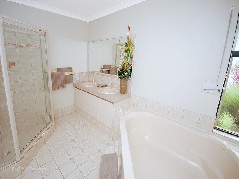 7 Lacebark Court, Ellenbrook WA 6069