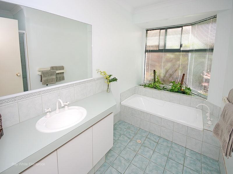 7 Lacebark Court, Ellenbrook WA 6069