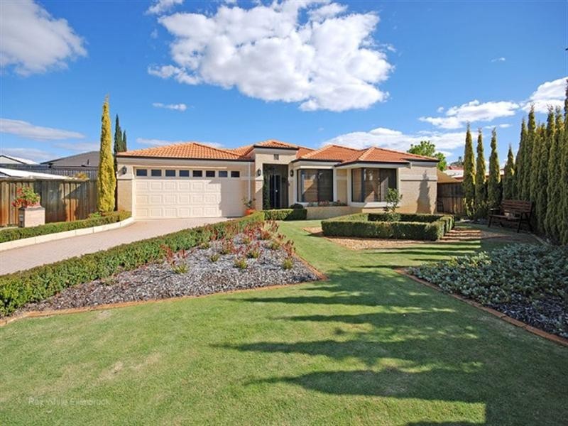 7 Lacebark Court, Ellenbrook WA 6069