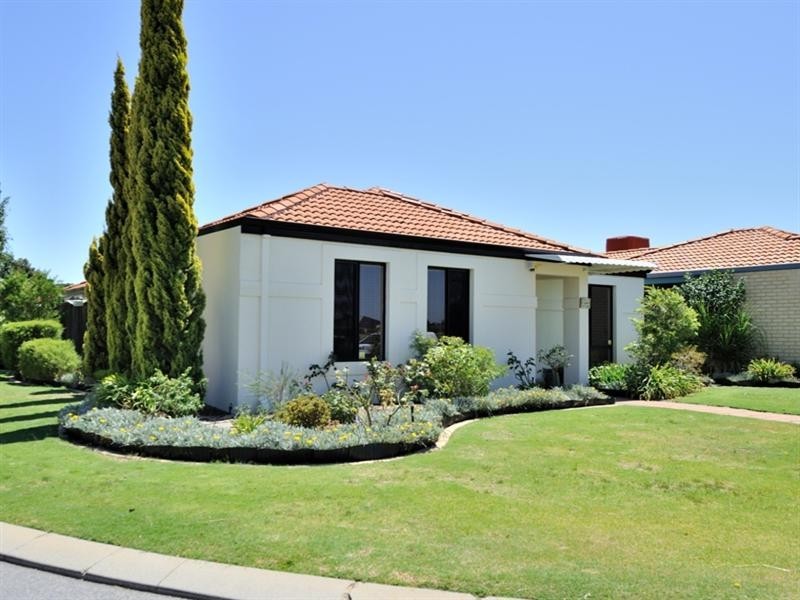 75 Vaucluse Crescent, Ellenbrook WA 6069