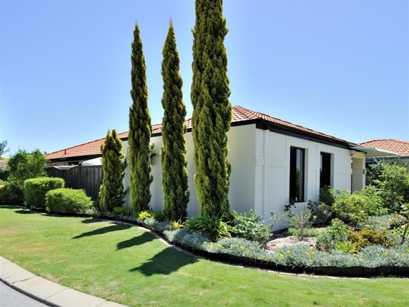 75 Vaucluse Crescent, Ellenbrook WA 6069