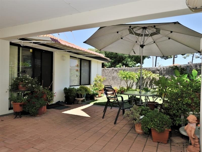 75 Vaucluse Crescent, Ellenbrook WA 6069