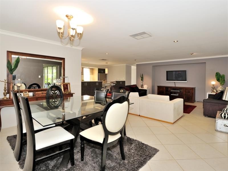 26 Welara Circle, Henley Brook WA 6055