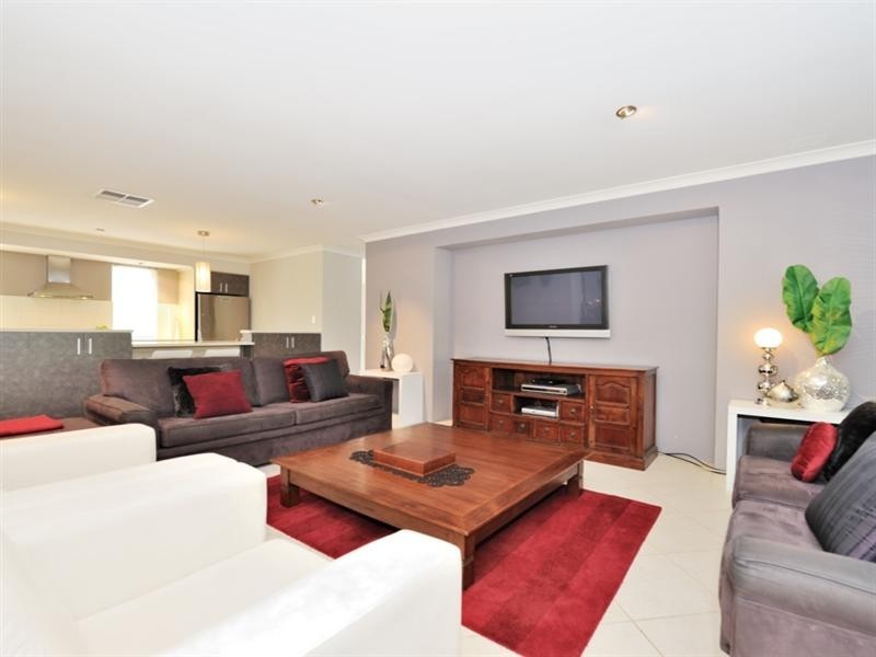 26 Welara Circle, Henley Brook WA 6055