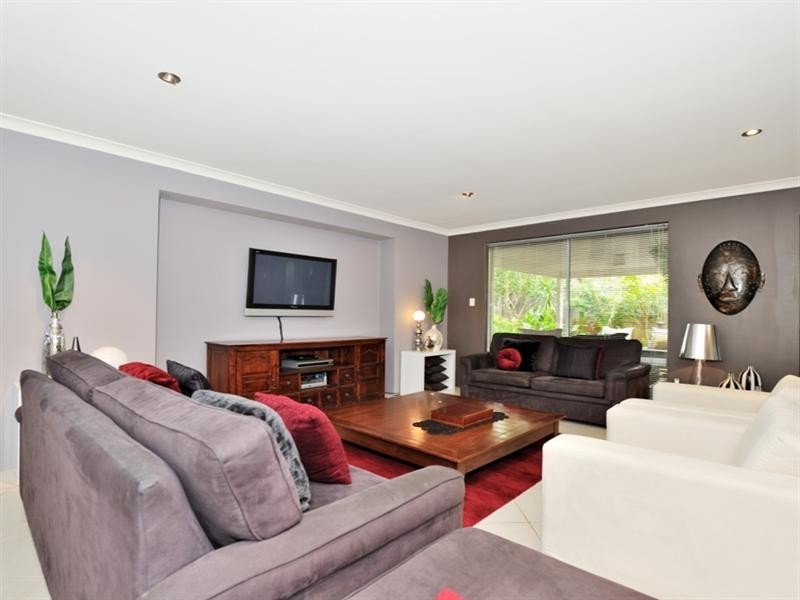 26 Welara Circle, Henley Brook WA 6055