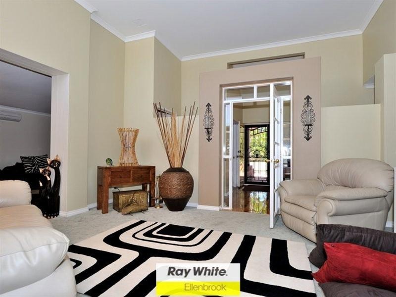 30 Cabernet Place, The Vines WA 6069