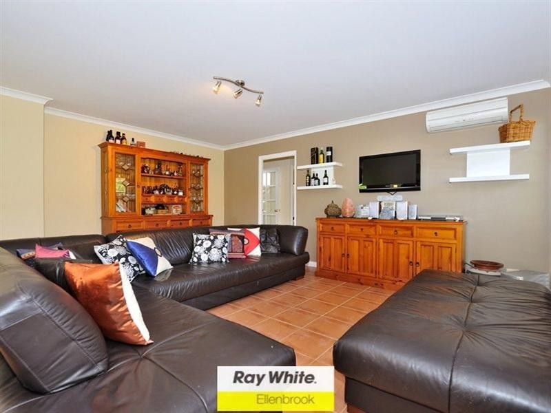 30 Cabernet Place, The Vines WA 6069