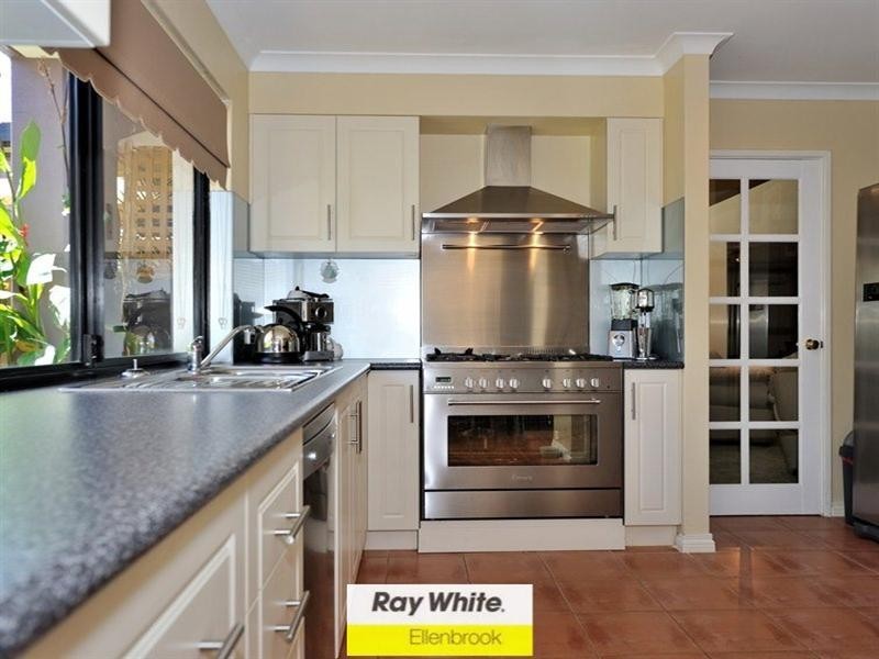 30 Cabernet Place, The Vines WA 6069