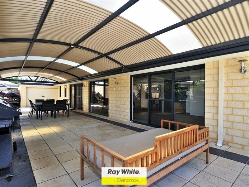 5 Woburn Park Avenue, Ellenbrook WA 6069