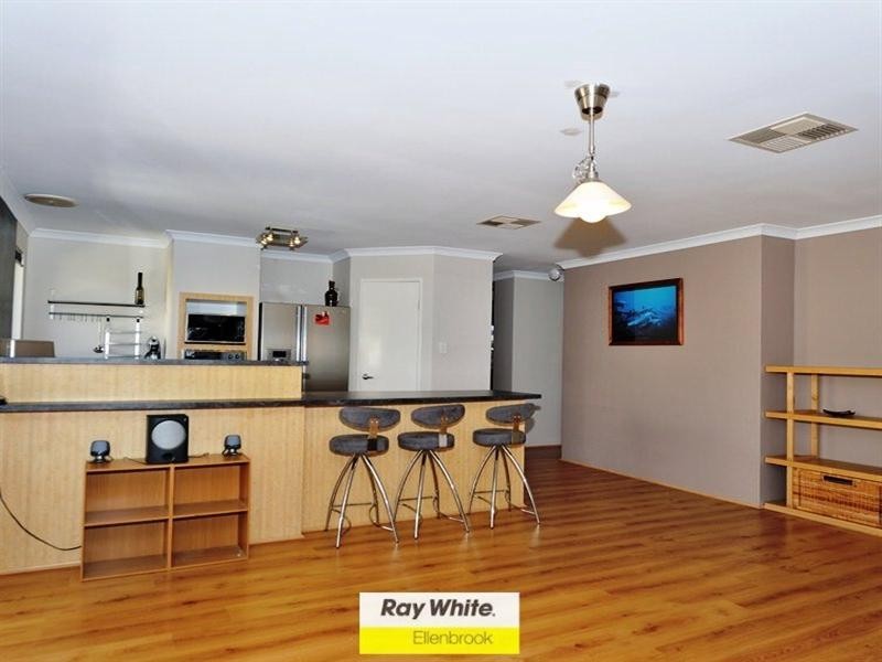 5 Woburn Park Avenue, Ellenbrook WA 6069