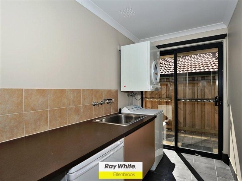 5 Woburn Park Avenue, Ellenbrook WA 6069