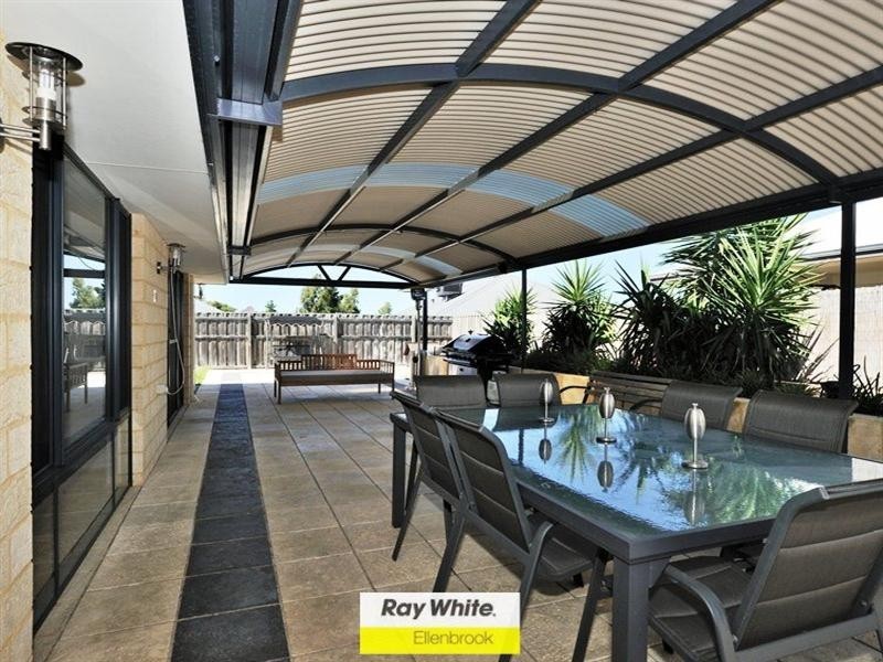 5 Woburn Park Avenue, Ellenbrook WA 6069