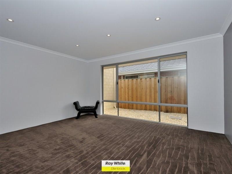 10 Hedlow Way, Ellenbrook WA 6069