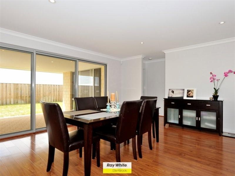 10 Hedlow Way, Ellenbrook WA 6069