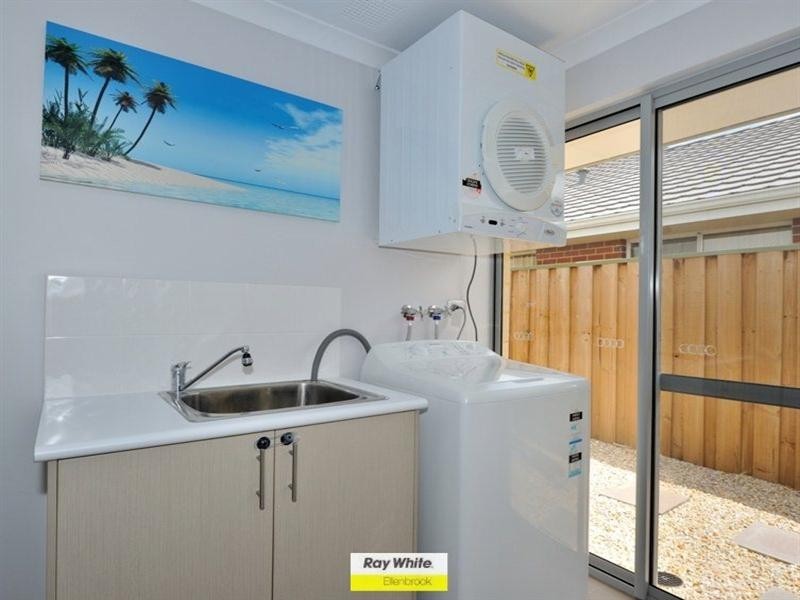 10 Hedlow Way, Ellenbrook WA 6069