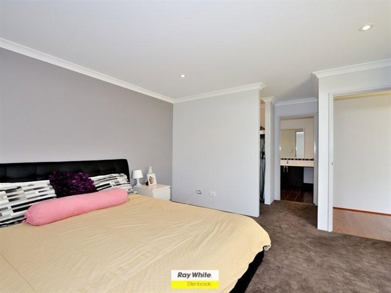10 Hedlow Way, Ellenbrook WA 6069