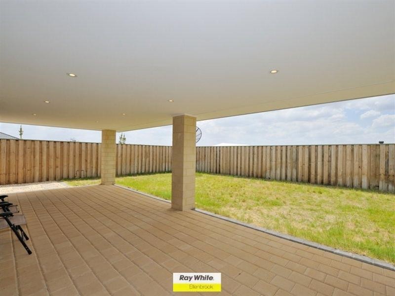 10 Hedlow Way, Ellenbrook WA 6069