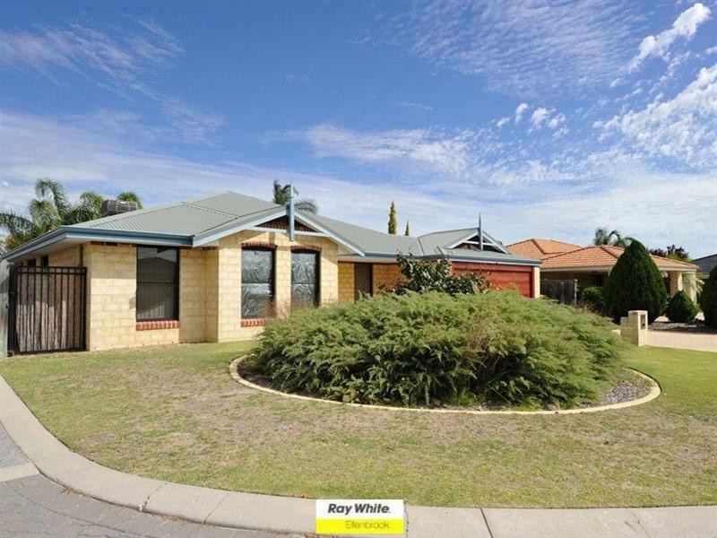 16 Sorrento Turn, Ellenbrook WA 6069