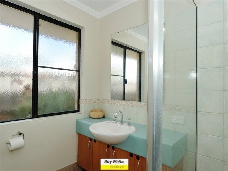 16 Sorrento Turn, Ellenbrook WA 6069