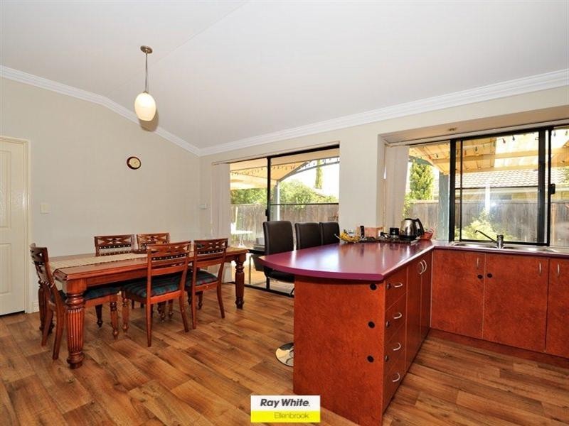 16 Sorrento Turn, Ellenbrook WA 6069