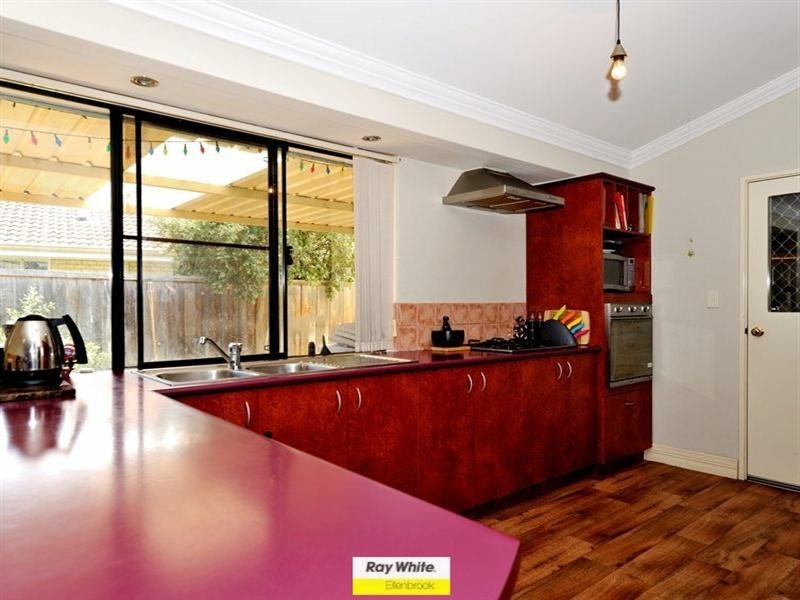 16 Sorrento Turn, Ellenbrook WA 6069