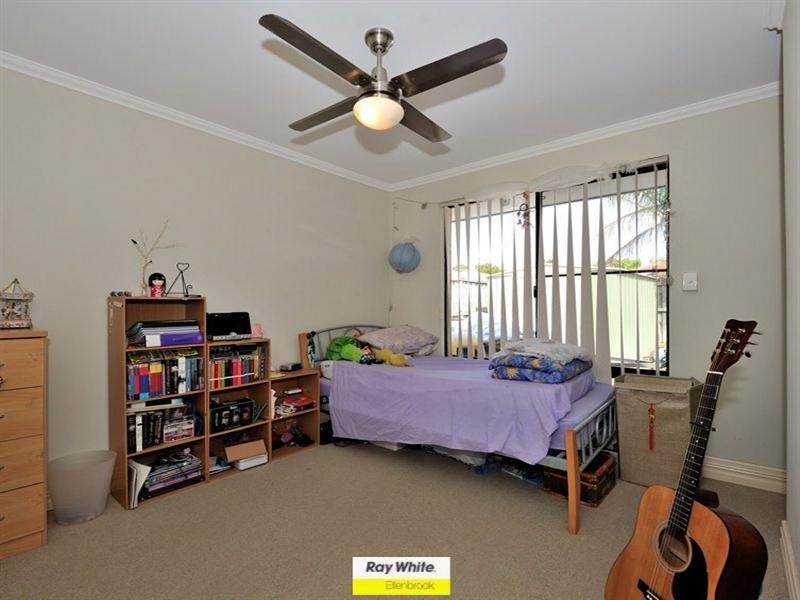 16 Sorrento Turn, Ellenbrook WA 6069