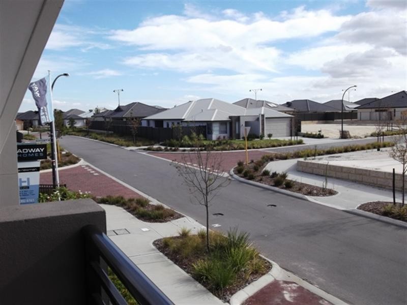 12 Wesley Way, Aveley WA 6069