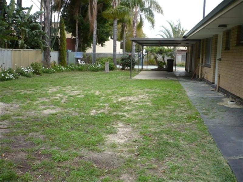 9 Highman Street, South Guildford WA 6055