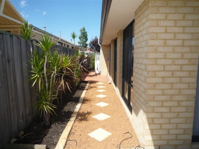 6 Louisa Grove, Ellenbrook WA 6069