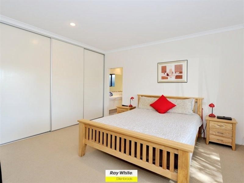 8 Harman Place, Aveley WA 6069