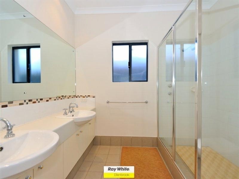 8 Harman Place, Aveley WA 6069