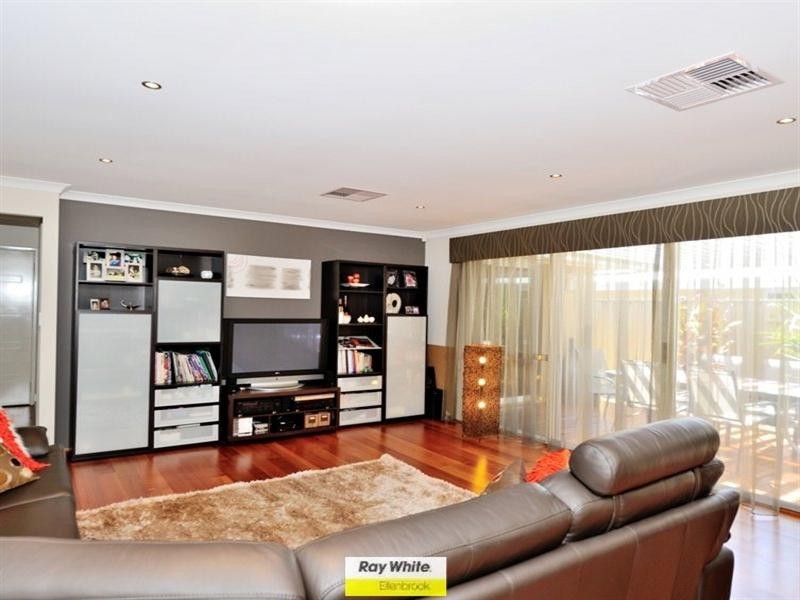 23 Bundaleer Avenue, Ellenbrook WA 6069