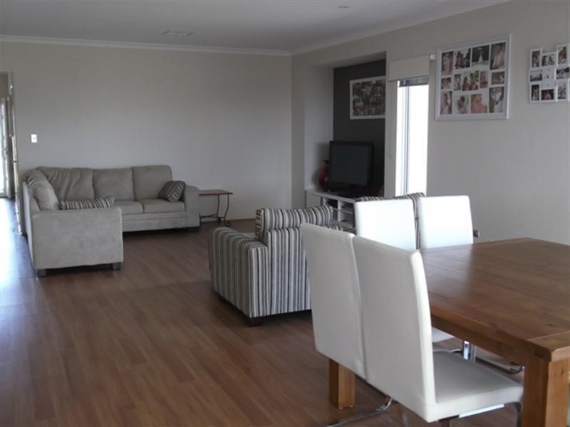 43 Wistful Parade, Aveley WA 6069